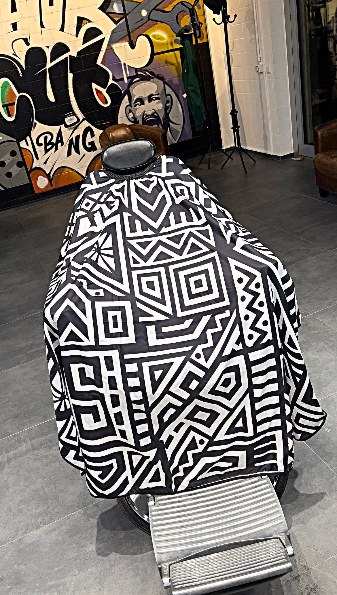 Labirynth Barber Cape